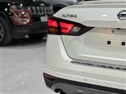 نیسان ئەلتیما